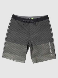 Quiksilver Mens Surfsilk Massive 20" Board Shorts